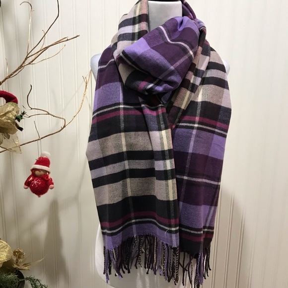 GAP COZY PLAID PURPLE SCARF - Picture 5 of 8